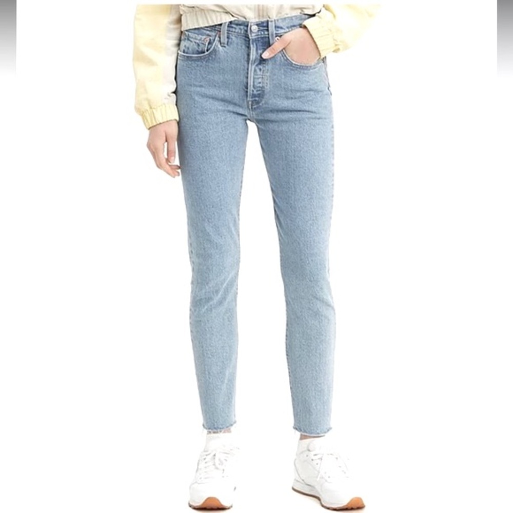 Levi's 501 Button Fly Skinny Jeans in Light Wash with Raw Hem Size 26